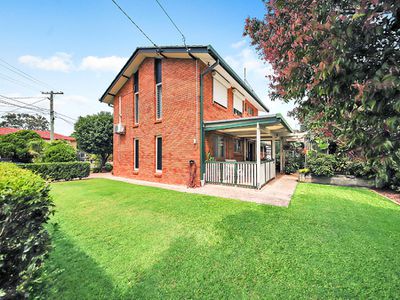 27 Sunstone Street, Manly West