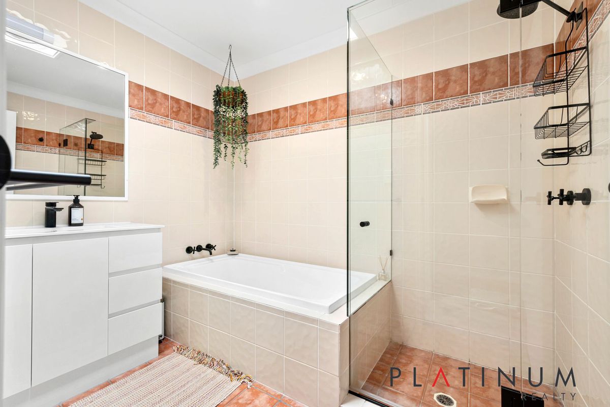 1 / 1 Natasha Court, Currumbin Waters