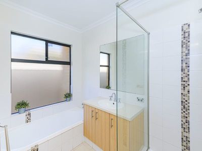 18A Jacqueline Street, Bayswater