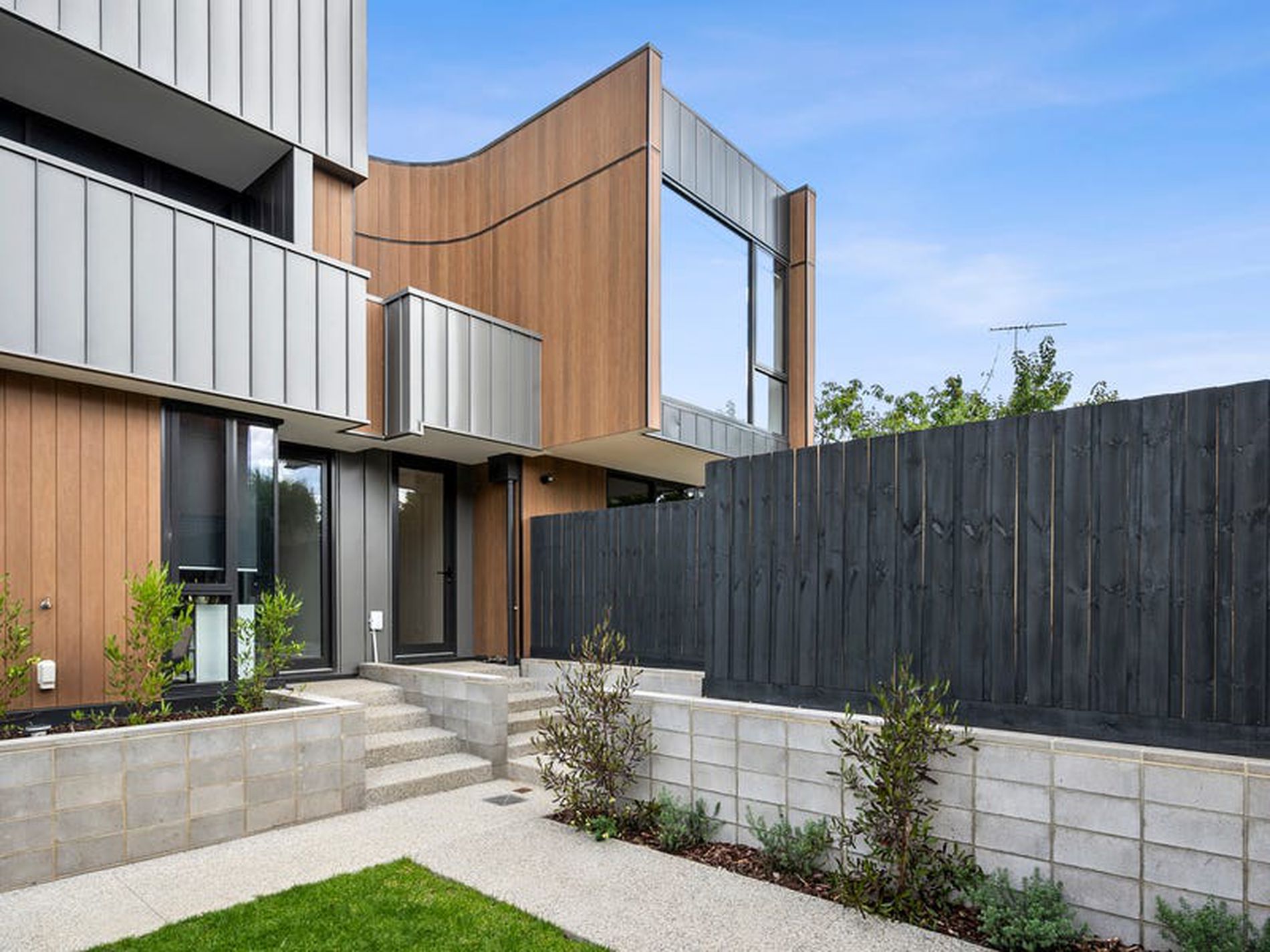 22 Metropol Lane, Geelong West