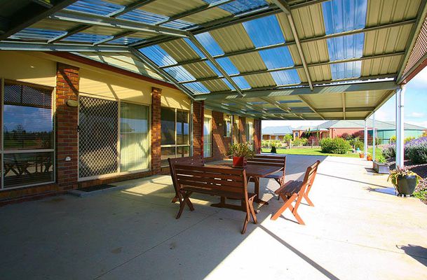 9 The Ridge, Oaklands Junction