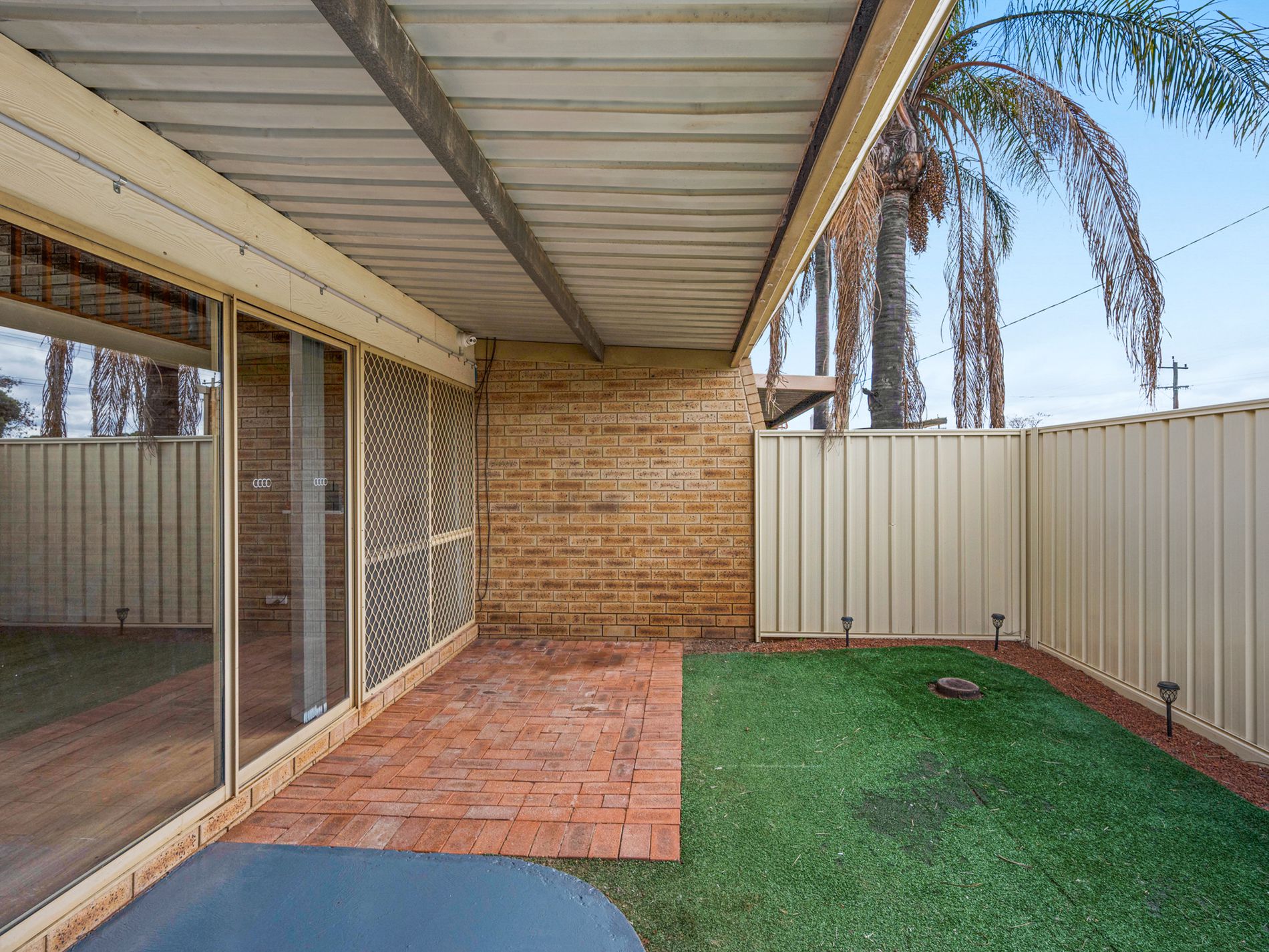 3 / 2 Carrington Street, South Kalgoorlie