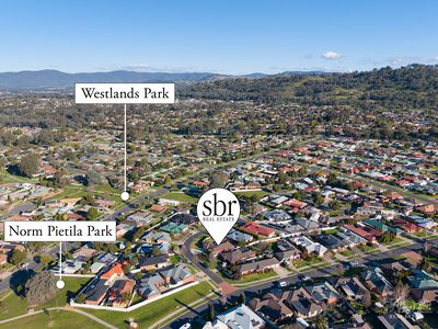 16 WREN COURT, Wodonga