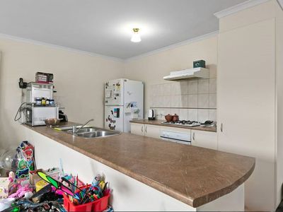 12 Menindee Terrace, Narre Warren South