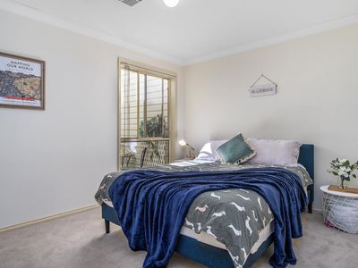 80 Rosewood Glen, Jerrabomberra
