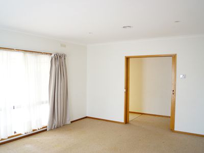 4 Drummond Street, Horsham