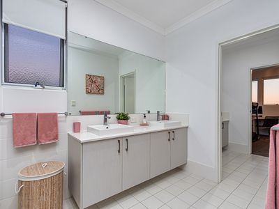 16 Bass Chase, Yanchep