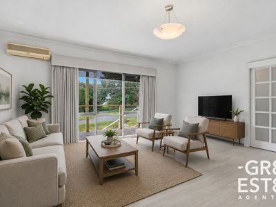 8 Stanhill Drive, Cranbourne South