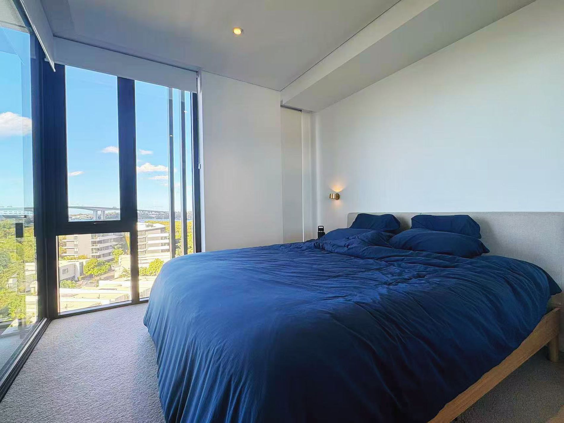 20801 / 320 MacArthur Avenue, Hamilton