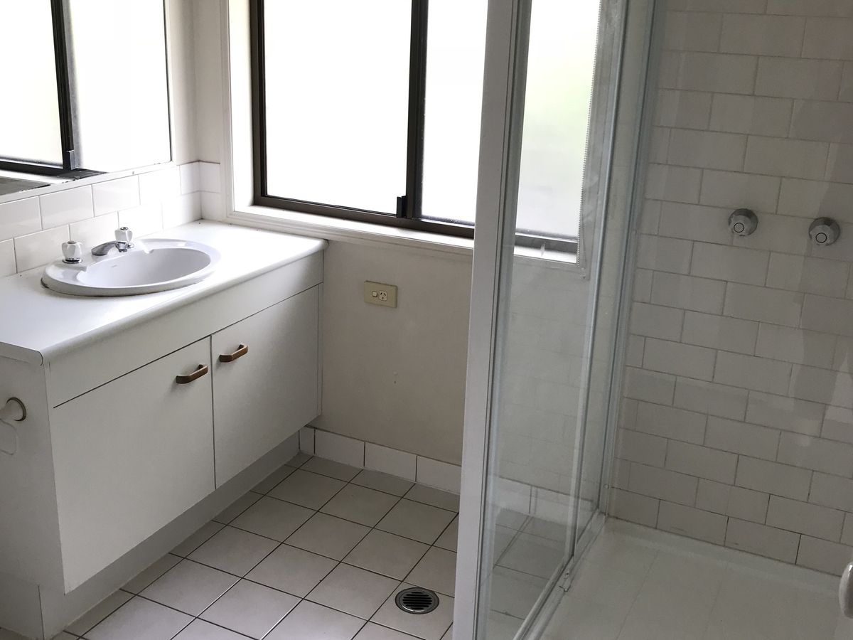 2 / 8-12 Quinn Street, Toowong