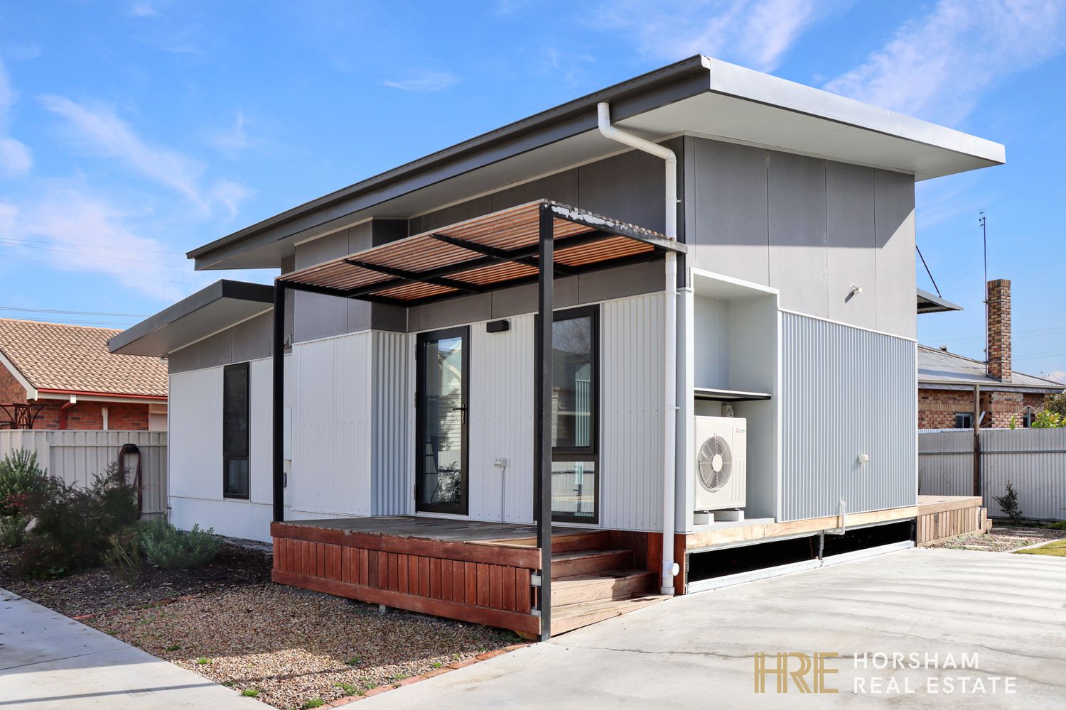 2 / 24 Begg Street, Horsham