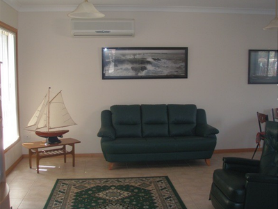 2A Emery Court, Altona Meadows