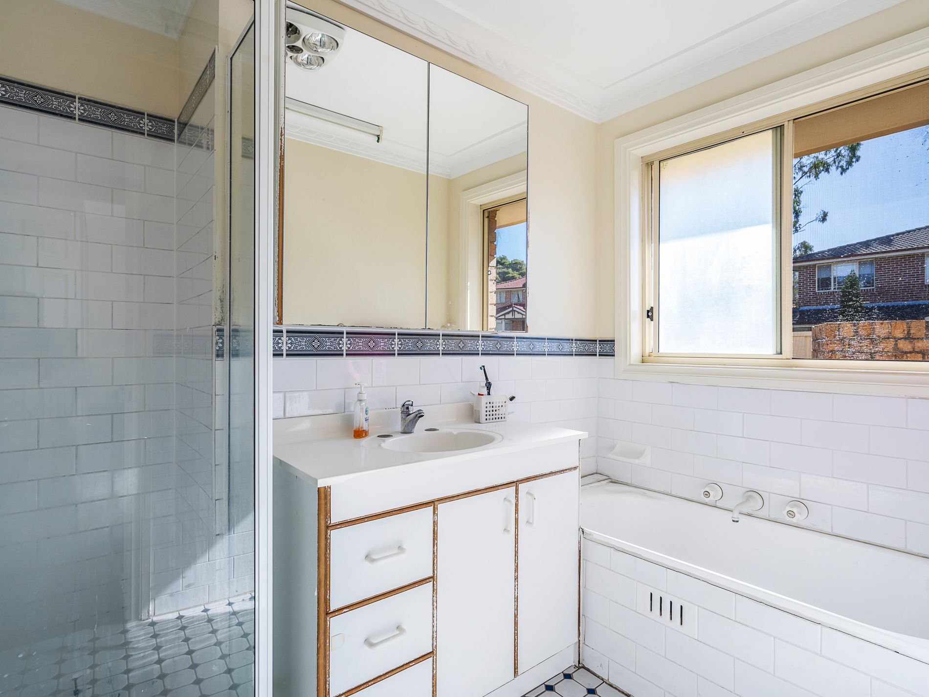 1 Peach Gardens, Glenwood