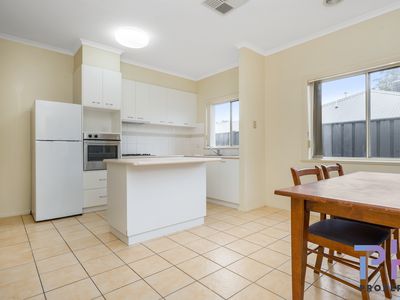 2 / 10 Malcolm Street, Quarry Hill