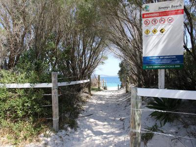 39 The Boulevarde, Hawks Nest