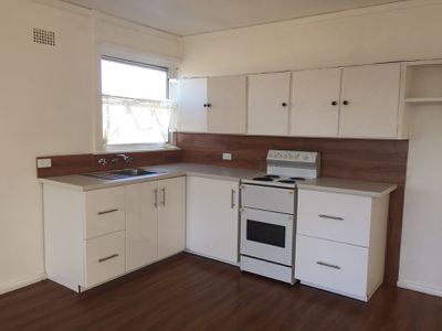 1 / 322 Windang Road, Windang