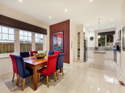 1025 Malvern Road, Toorak