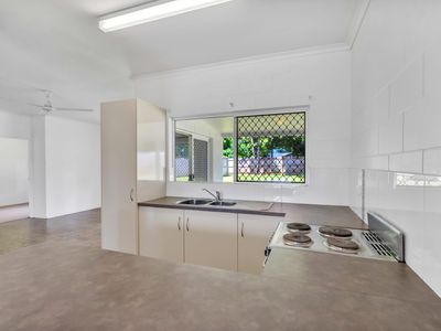 67 BARNARD DRIVE, Mount Sheridan