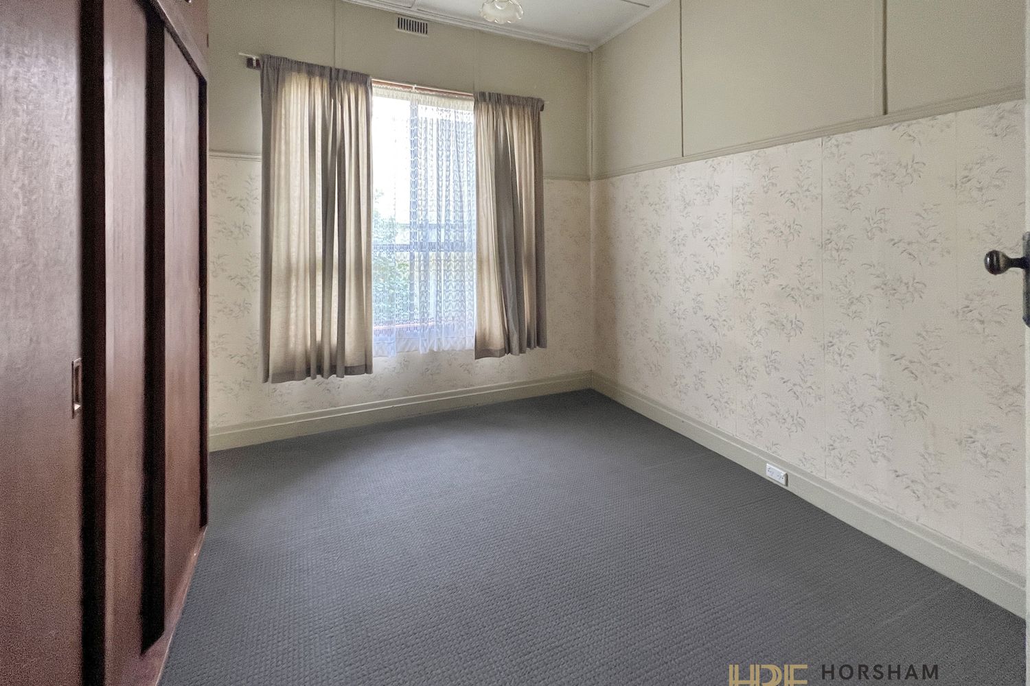 12 George Street, Horsham