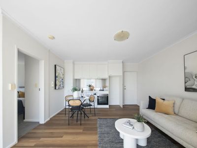 7 / 2 Pozieres Avenue, Elwood