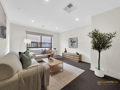 7 Honeycomb Avenue, Manor Lakes