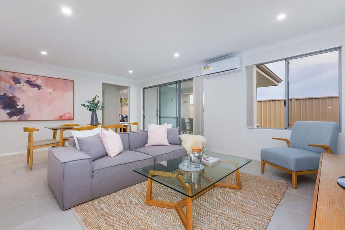 43A Carnegie Parade, Success