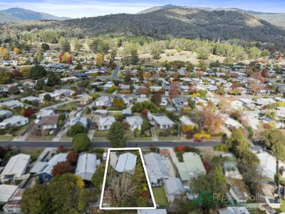 9 Freeburgh Avenue, Mount Beauty