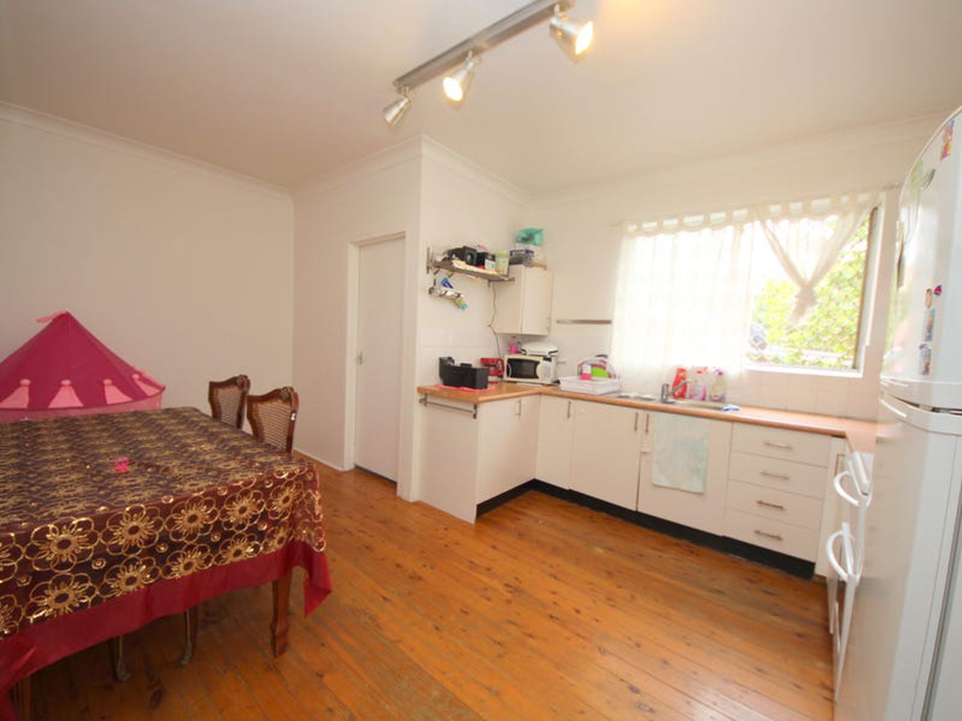 2 / 13 Hillard Street, Wiley Park