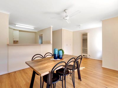15 Walker Court, Enfield