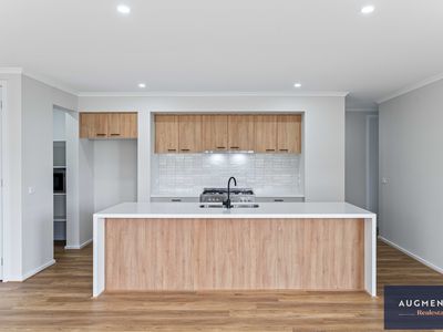 9 Soderstrom Street, Lucas
