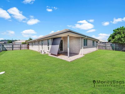 4 Phoebe Way, Gleneagle
