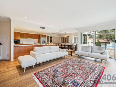 129 Mirbelia, Kenmore Hills