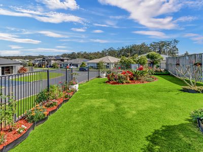 2 Longstaff Crescent, Pimpama