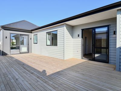 8 Kobe Street, Karaka