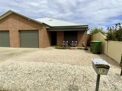 7B Dunstan Close, Forbes