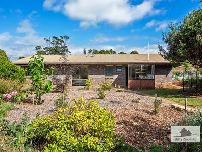 609 Mengha Road, Forest
