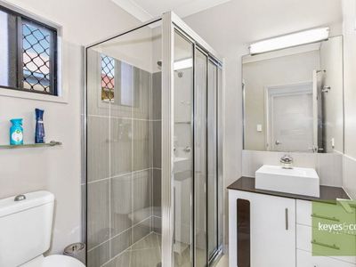 25 Sheerwater Parade, Douglas