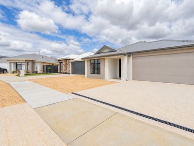 66 Destino Loop, Southern River