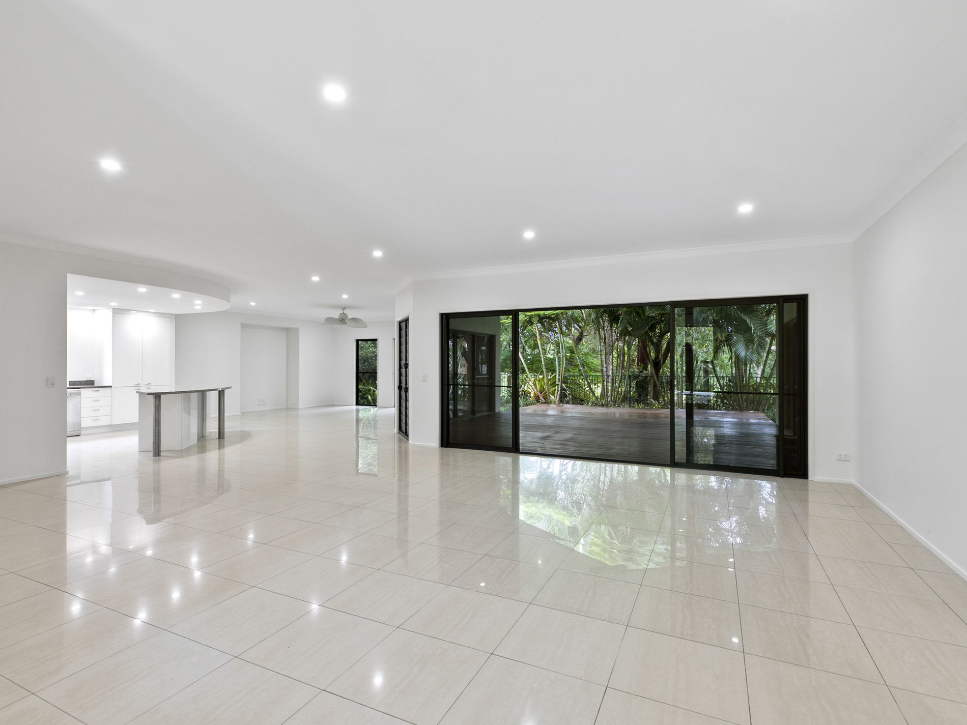 31 Lakeside Drive, Peregian Springs