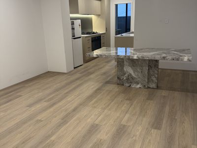 102 Leeward Avenue, Eglinton