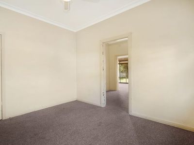 936 Sylvania Ave, North Albury