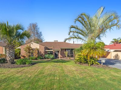 6 Lessing Place, South Lake