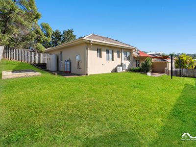 4 Chinaberry Crescent, Upper Coomera