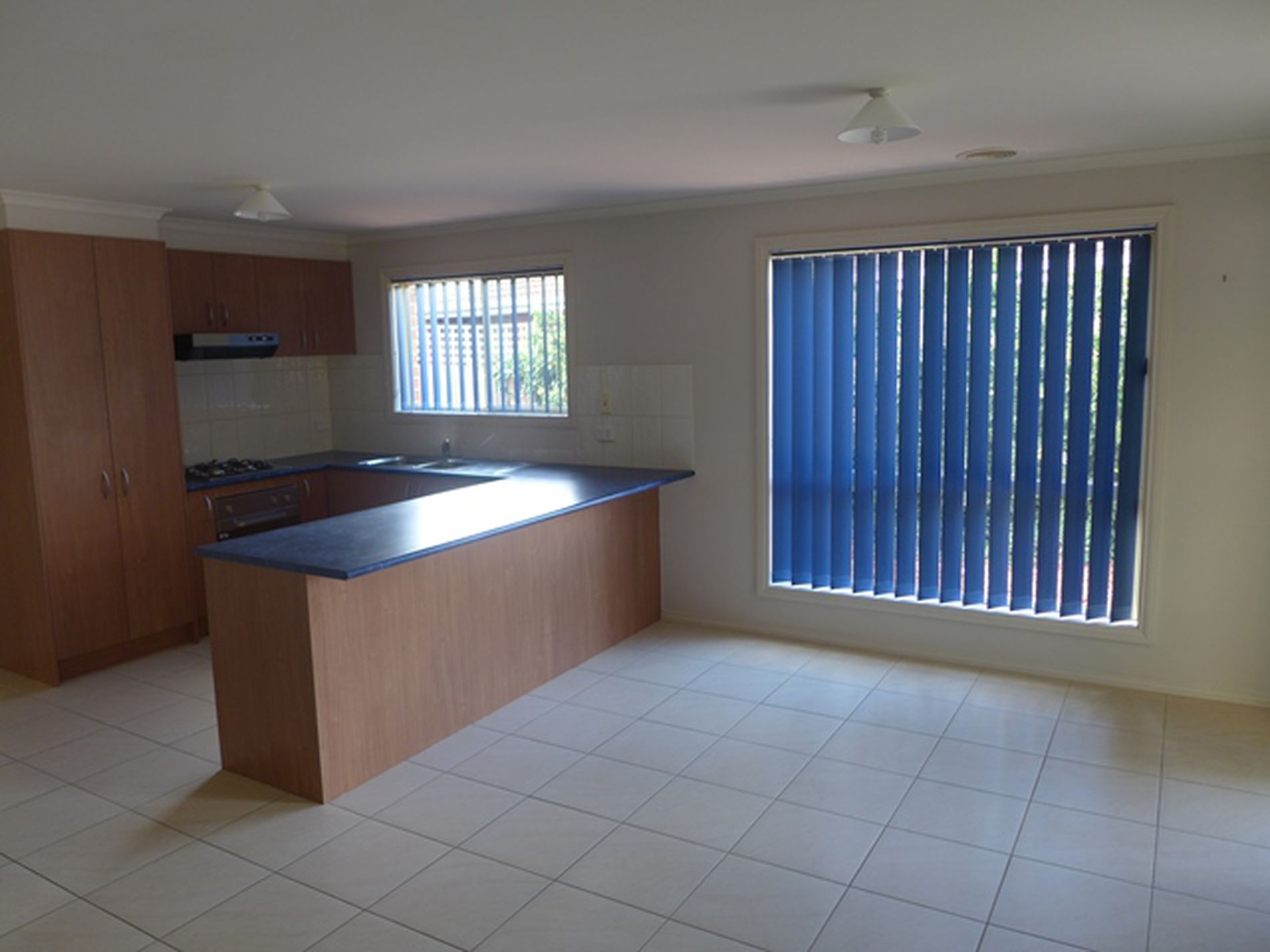 8 Elliot Court, Whittington