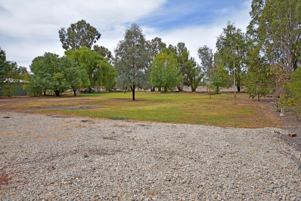 14 Weller Road, Lancaster