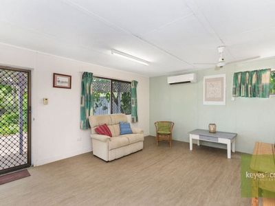 13 Esplanade, Balgal Beach