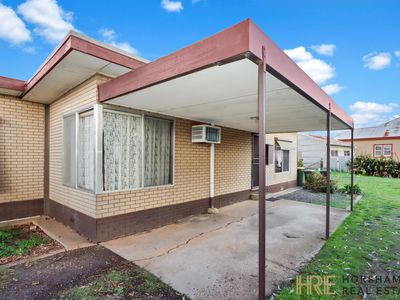 2 / 2 Olympic Street, Horsham