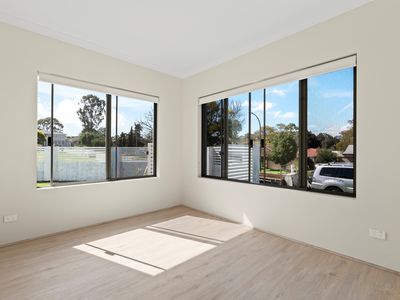 21 Corbett Way, Booragoon