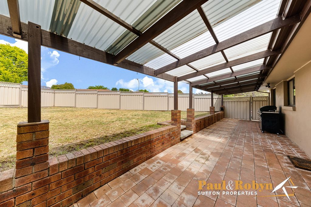 44 Perrin Circuit, Banks