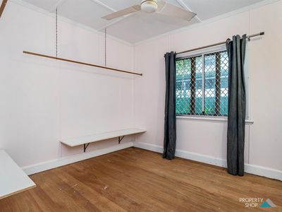 116 Pease Street, Manoora